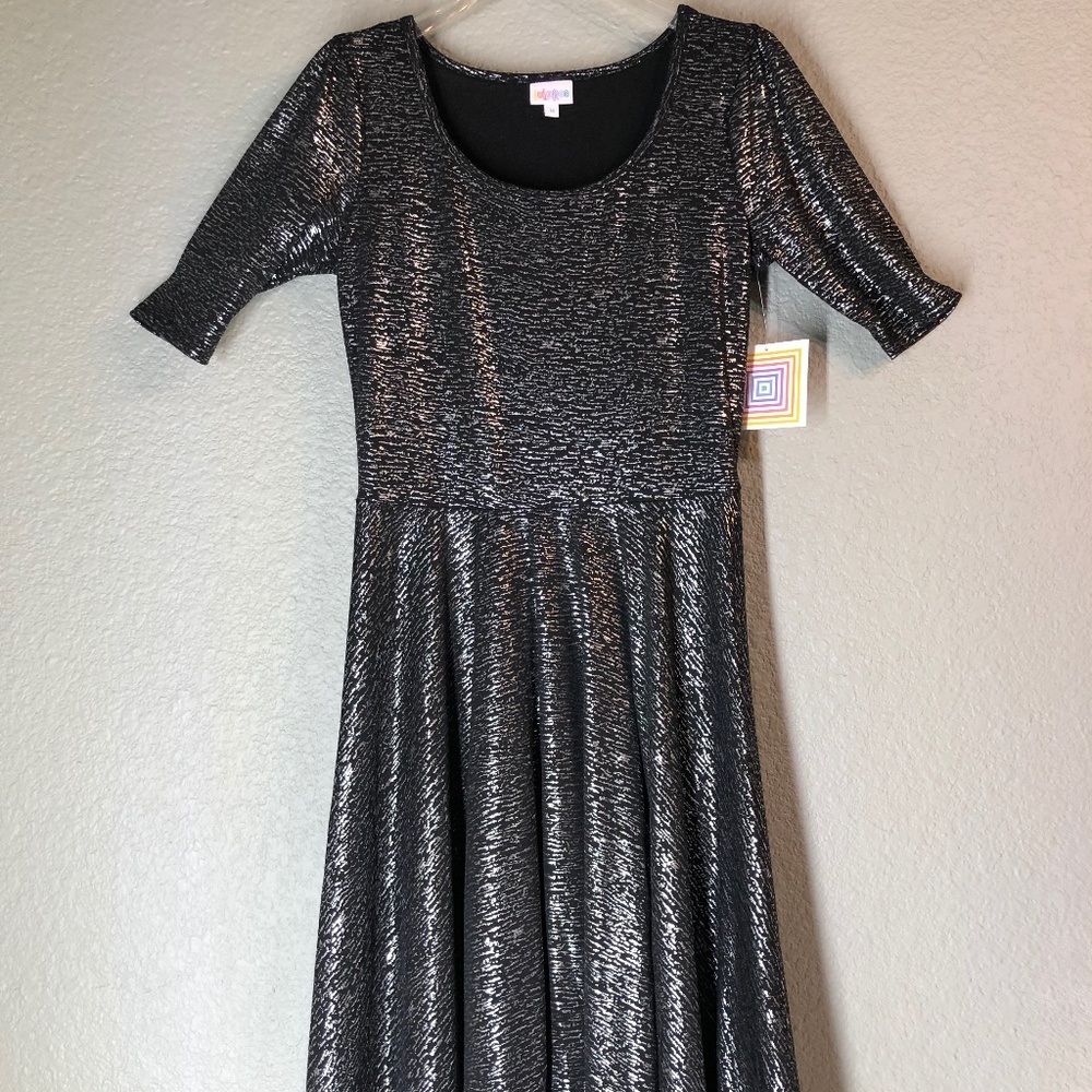 LulaRoe Nicole Dress, Size M, NWT